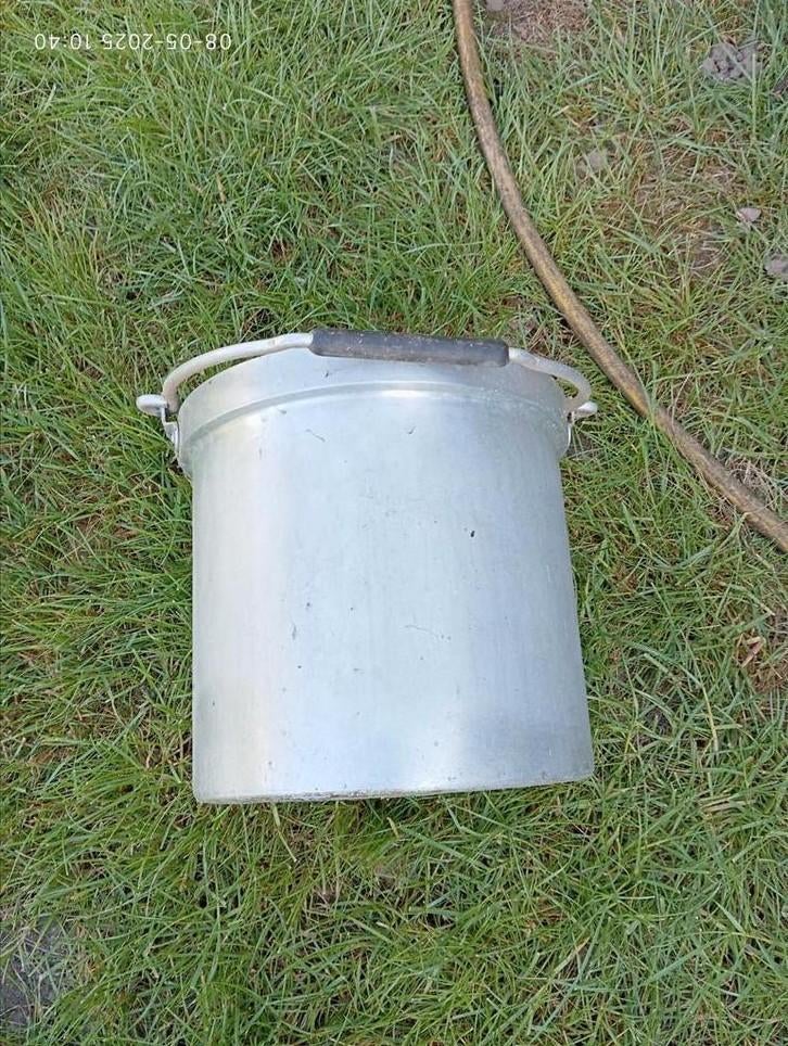 Emmer in aluminium 10 liter. Bloembak ?, Ophalen of Verzenden, Gebruikt
