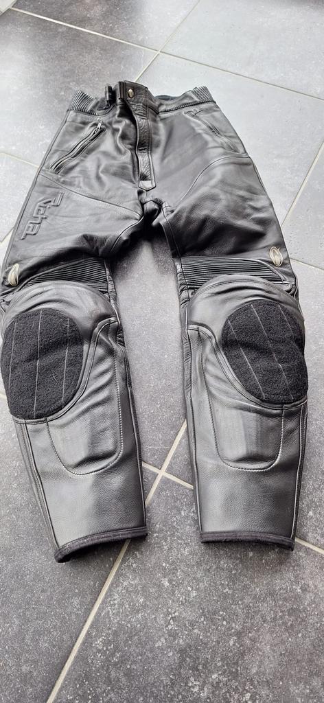 Pantalon noir en cuir pour moto, Motoren, Ophalen, Nieuw zonder kaartje, Broek | textiel, Richa