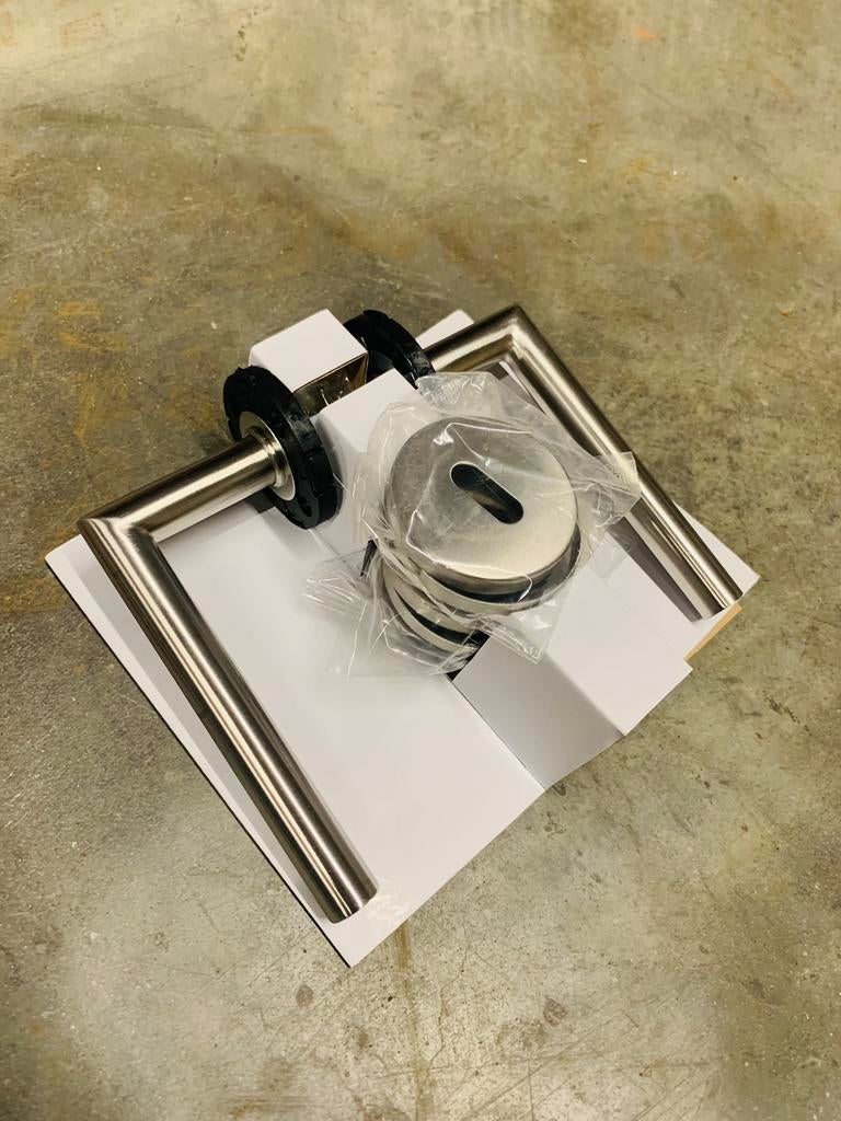 Deurklink // Inox // Nieuw, Doe-het-zelf en Bouw, Ophalen, Nieuw, Inox, Klink of Kruk