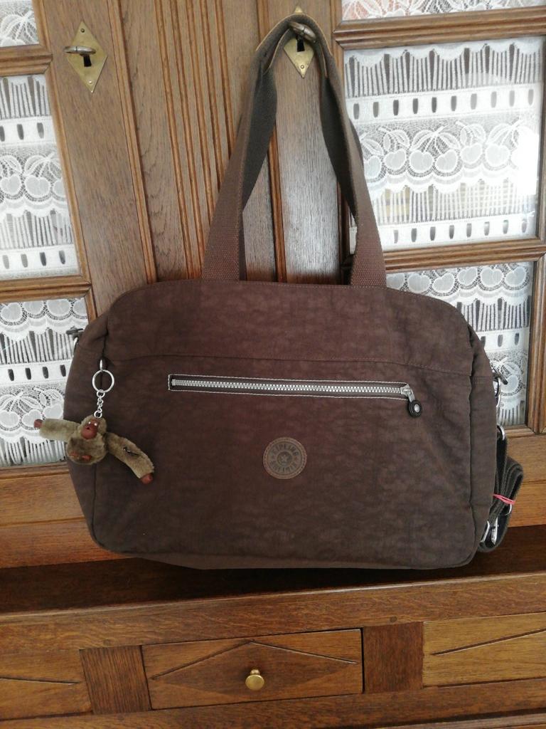 Sac à main ou à bandoulière Kipling. Multi-poches. Brun., Enlèvement ou Envoi, Comme neuf, Brun