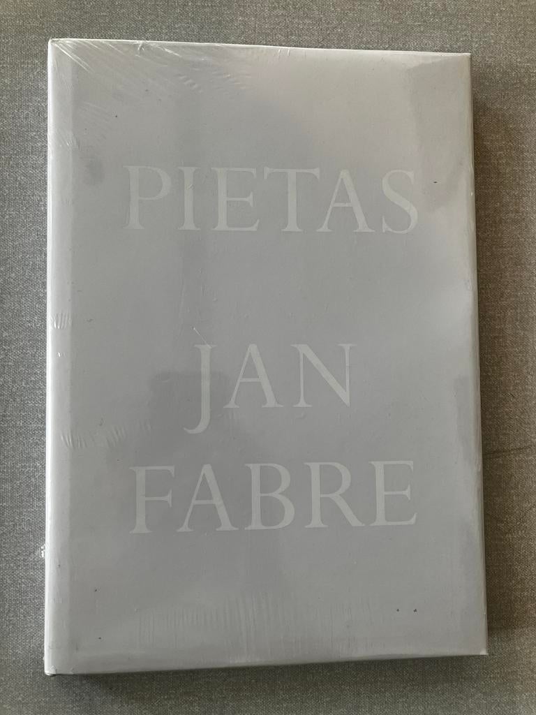 Pietas Jan Fabre, Ophalen, Zo goed als nieuw