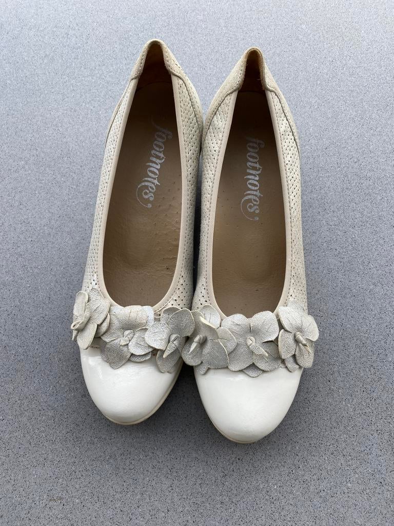 Dames schoenen van Footnotes maat 38, wit(met zilverkleurig), Wit, Ophalen of Verzenden, Zo goed als nieuw, Footnotes