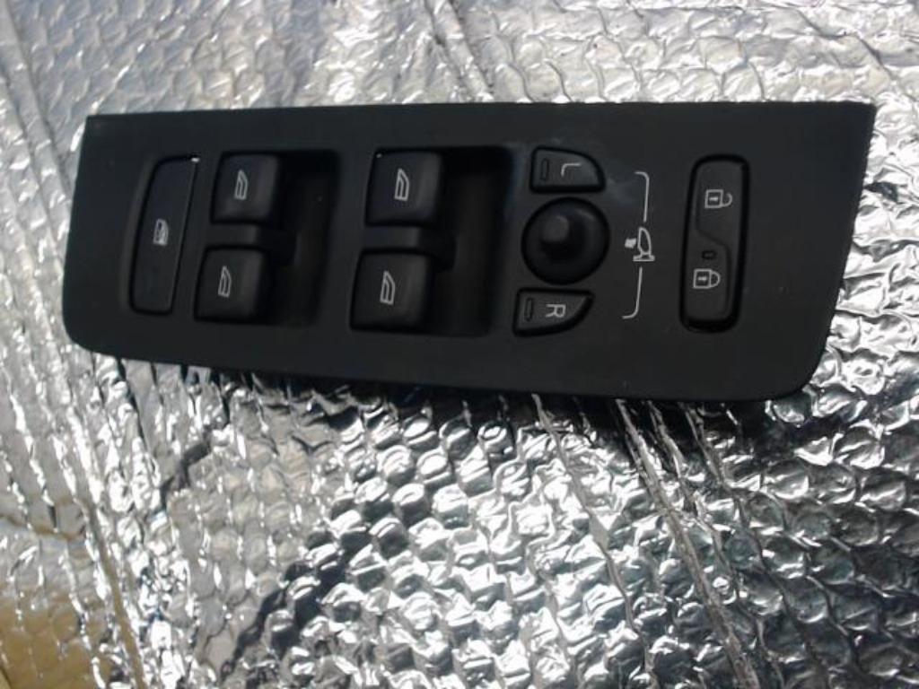 Bouton vitre électrique Volvo V40 2 break 2016 LP/14886, Enlèvement, Utilisé, Volvo