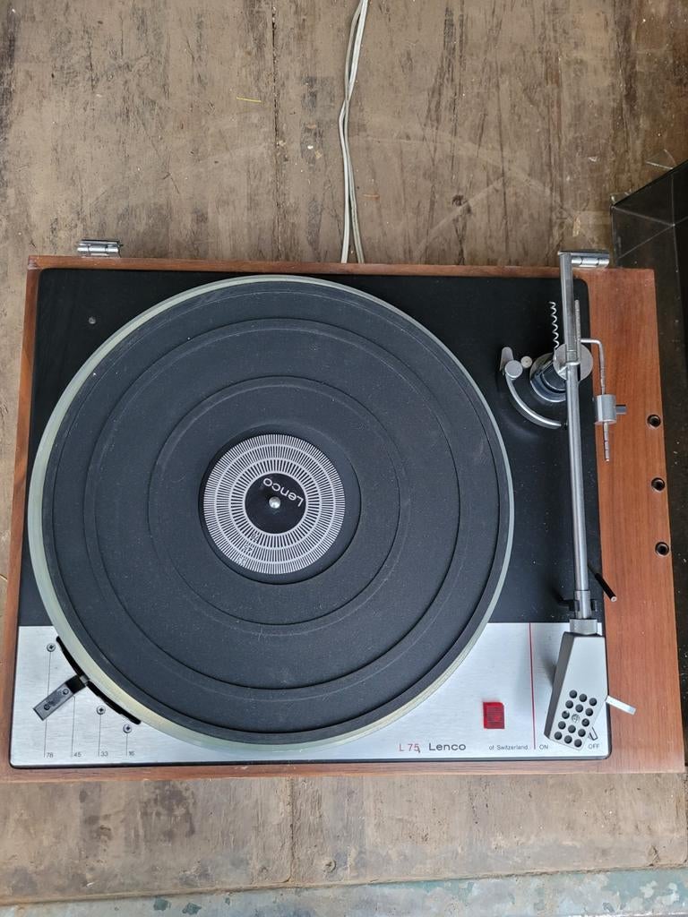 Lenco L75 draaitafel, Ophalen