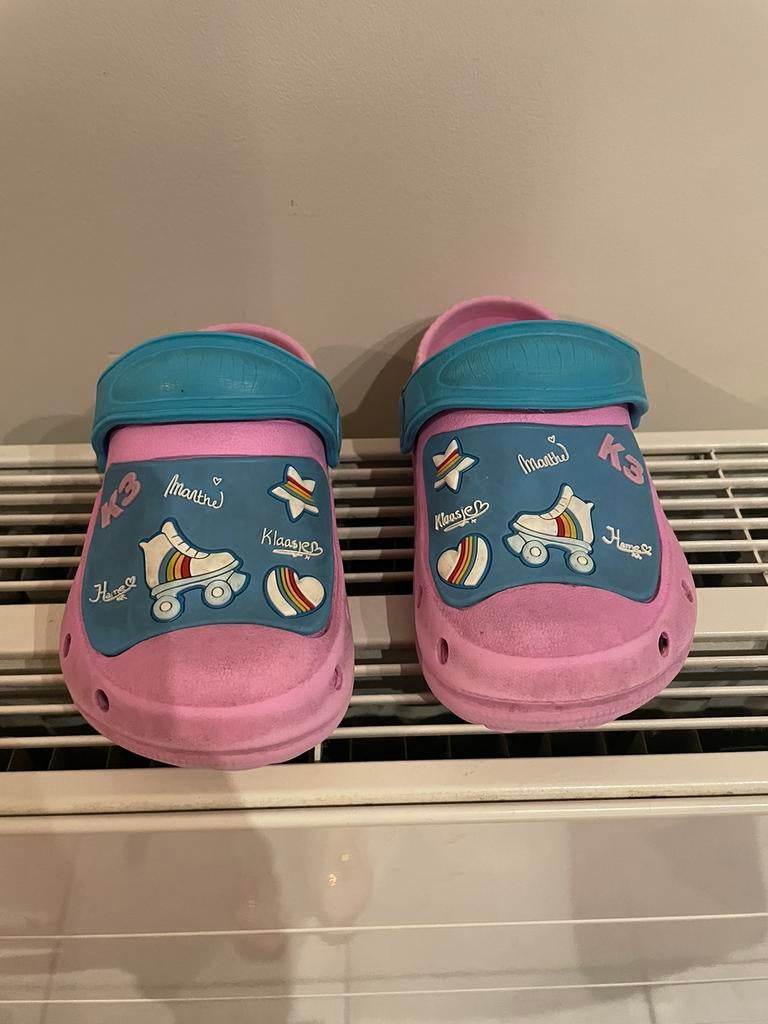 Pantoffels / clogs k3, maat 24, Studio 100, Gebruikt, Meisje, Overige typen