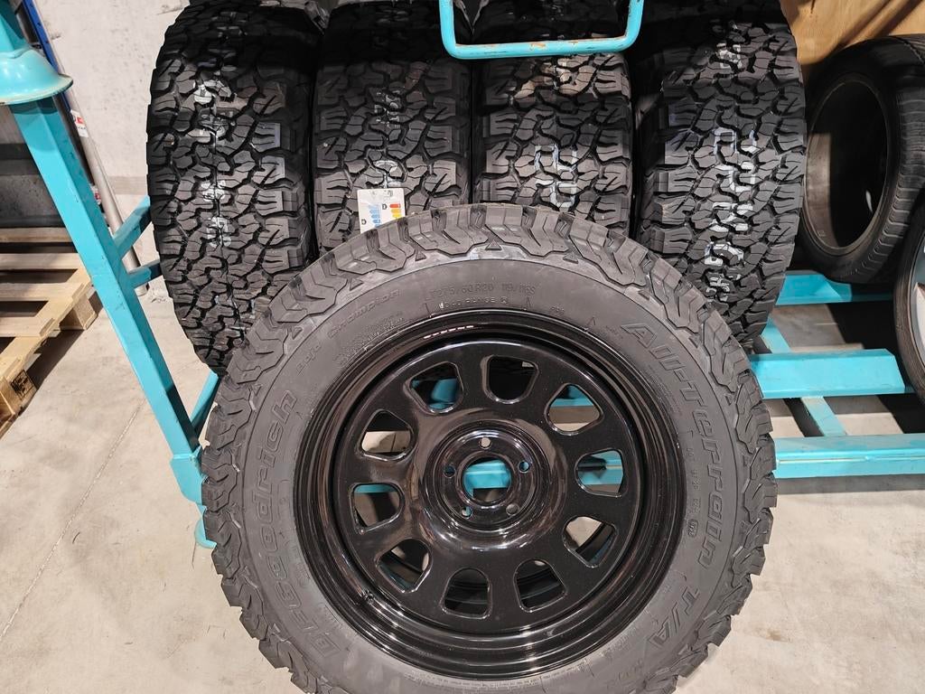 nieuwe BF Goodrich AT op stalen 20" velgen, Ophalen, Nieuw, Land Rover