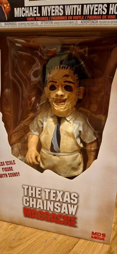 Leatherface "Texas chainsaw massacre " 15" Mezco Horror, Neuf