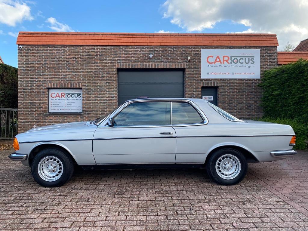 Mercedes Benz 230CE Oldtimer / 1981 / Automaat / TOPSTAAT, foto 4