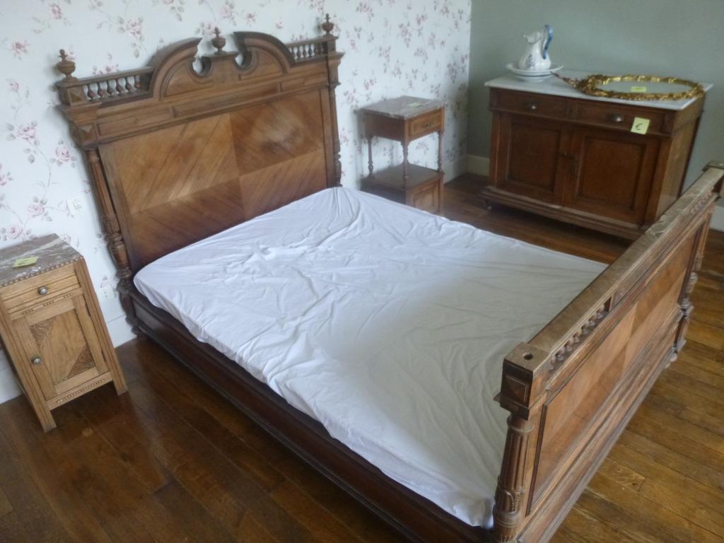 Antieken bed twijfelaar 130 cm breed met matras, Maison & Meubles, Chambre à coucher | Lits, Queen size, Enlèvement