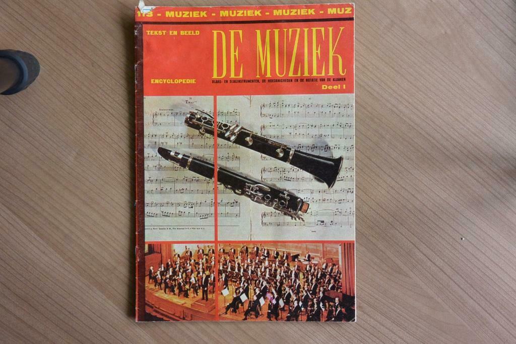 De muziek. Tekst en beeld encycl. Blaas- en slaginstrumenten, Livres, Livres scolaires, Enlèvement ou Envoi, Comme neuf, Musique