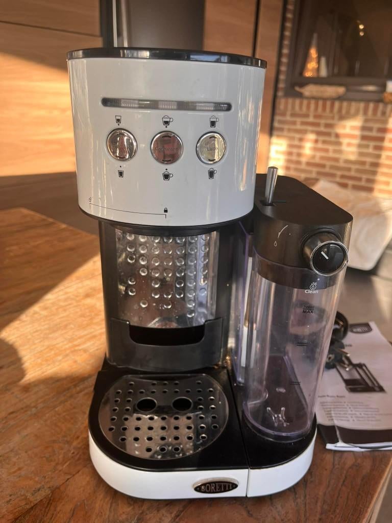 Espressoapparaat Boretti, Elektronische apparatuur, Ophalen, Afneembaar waterreservoir, Espresso apparaat, Gemalen koffie