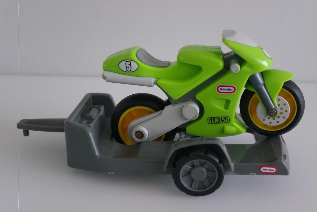remorque avec moto little tikes, Enfants & Bébés, Enlèvement ou Envoi, Comme neuf