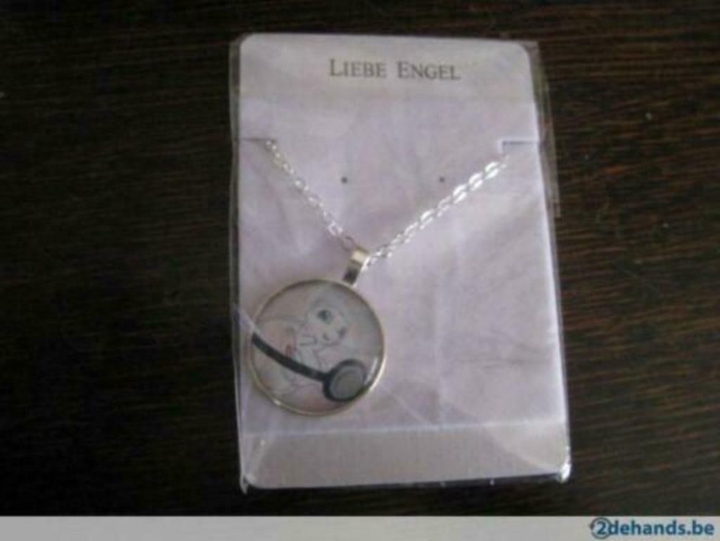 Amulet / hanger / ketting pokemon / diverse soorten, Ophalen of Verzenden, Nieuw, Overige kleuren, Verstelbaar