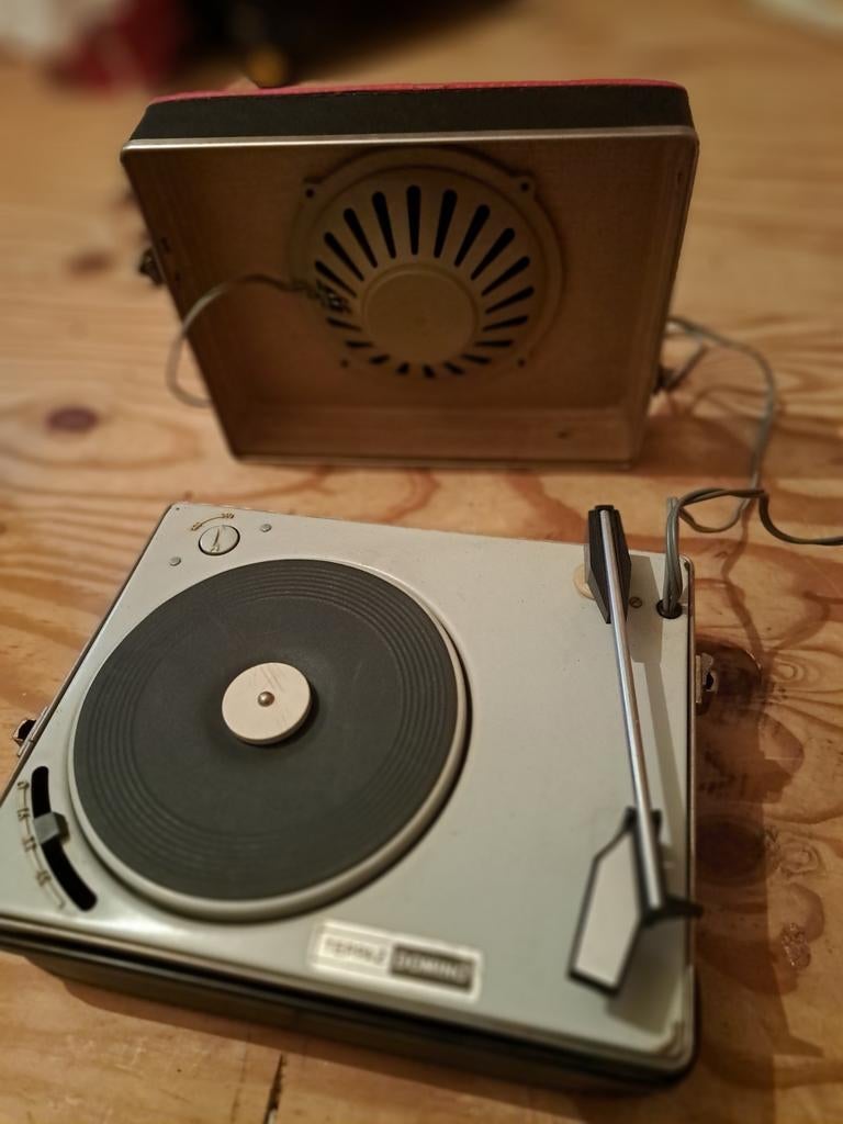 Oude platenspeler in koffertje, Antiek en Kunst, Ophalen