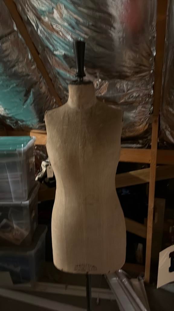 MANNEQUIN ancien, Enlèvement, Porté