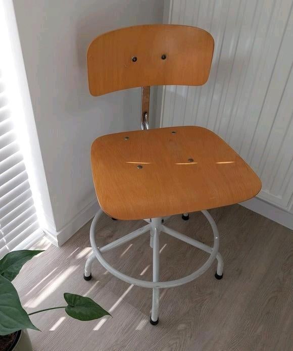 Leuke vintage bureaustoel, Ophalen