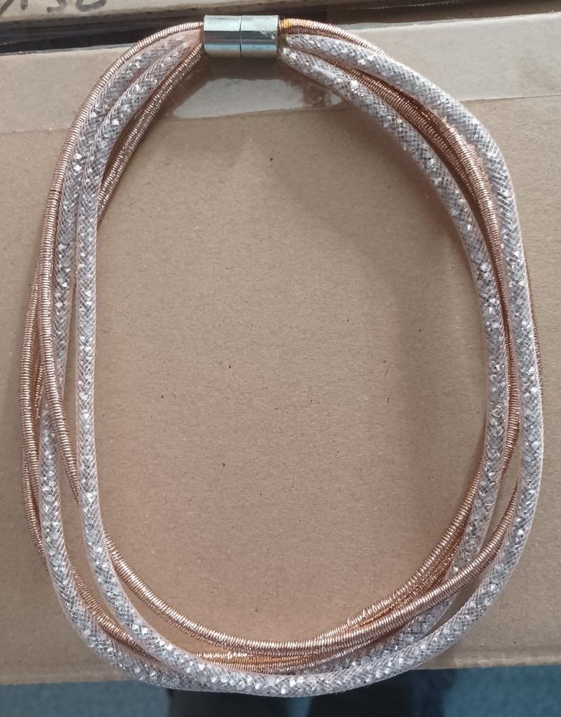 magnetische ketting, Handtassen en Accessoires, Kettingen, Ophalen of Verzenden, Nieuw, Roze