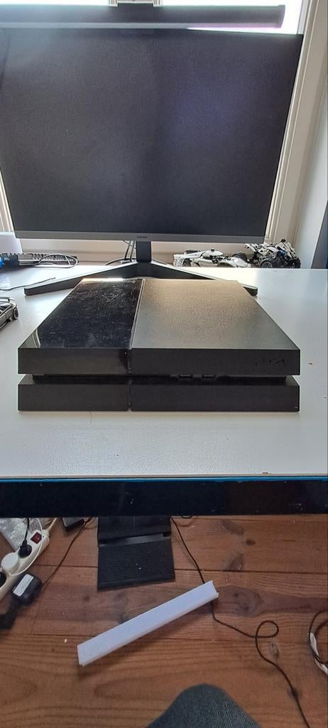 Ps 4 zonder controler met power kabel, Games en Spelcomputers, Ophalen