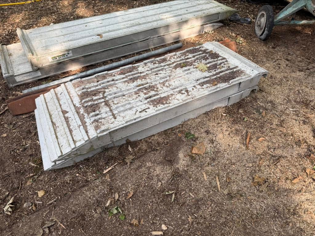 Oprij platen voor dieplader, Ophalen