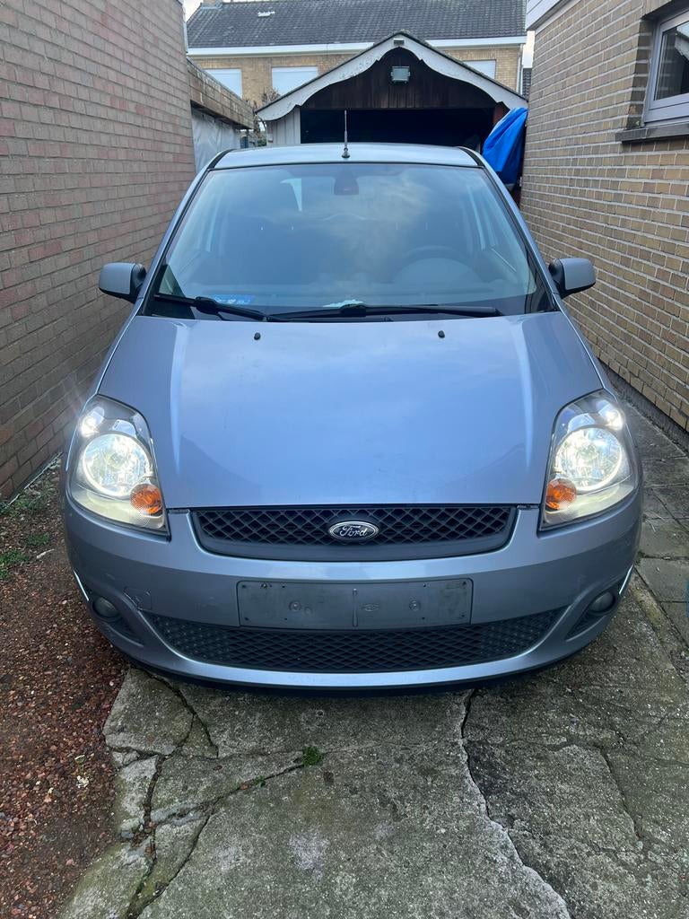 FORD FIESTA, Auto's, Voorwielaandrijving, Stof, Blauw, Handgeschakeld