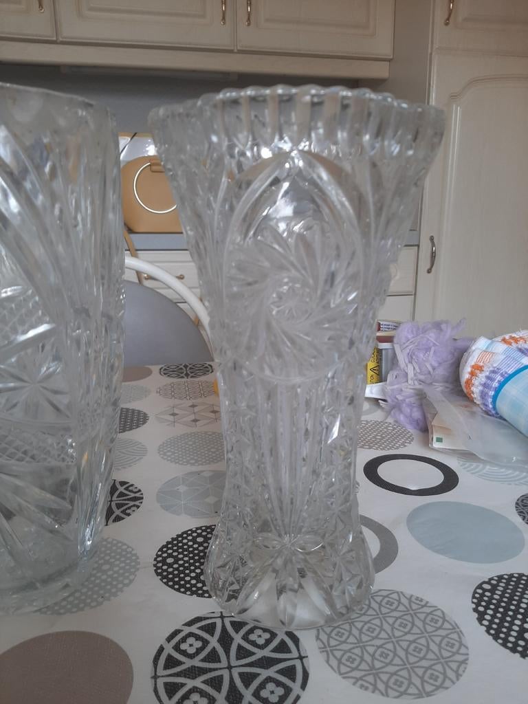 Vase en cristal antique/vintage - verre taillé - 26 cm, Enlèvement ou Envoi, Comme neuf, Verre