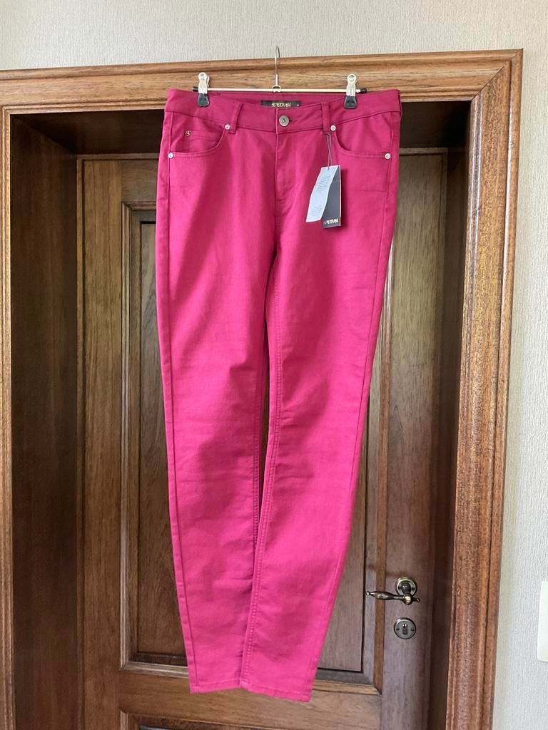 Nieuwe broek maat 31, Supertrash, Ophalen, Nieuw, Maat 38/40 (M)