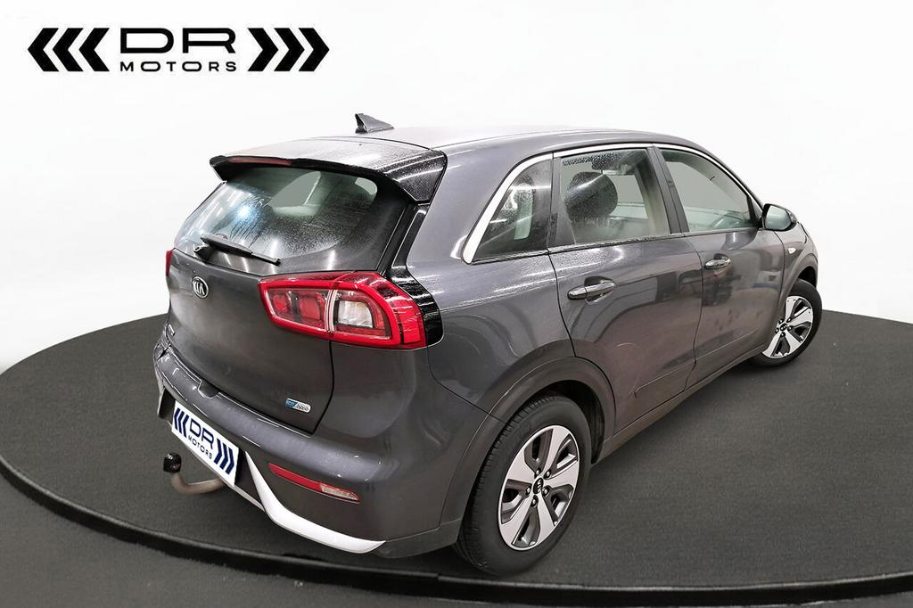 Kia Niro GDI - HEV - CAMERA - KEYLESS ENTRY, Autos, Kia, 0 kg, Argent ou Gris, Achat, 105 ch