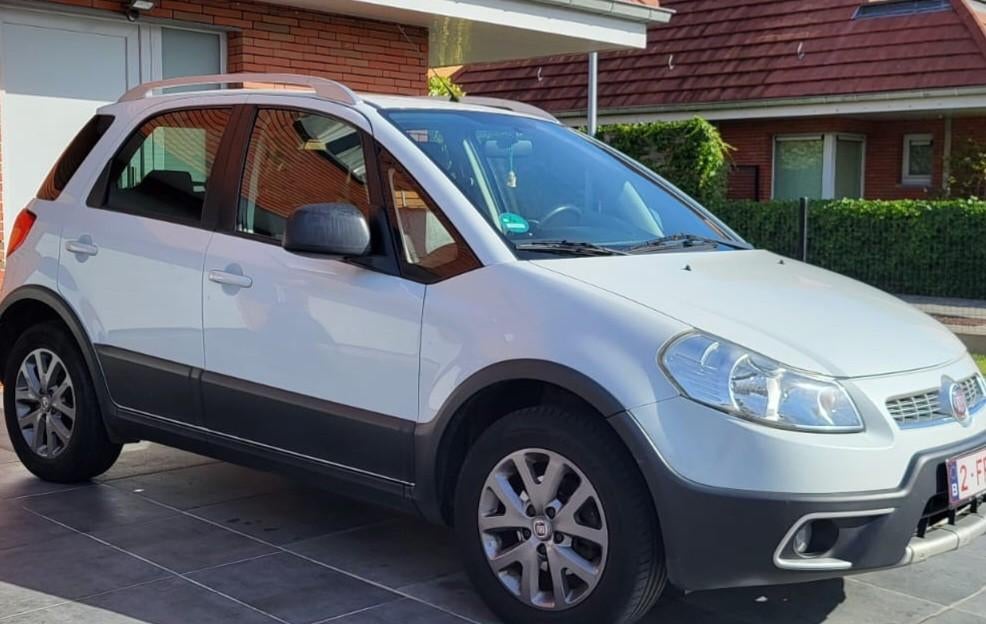 Fiat sedici 4x4 benzine 2012 manual, Ophalen, Seat
