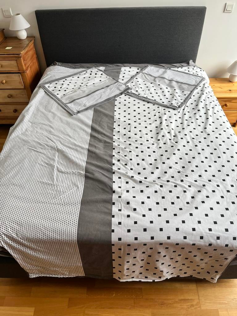 Housse en duvet gris et blanc avec taies d'oreiller, Enlèvement ou Envoi, Comme neuf, Blanc