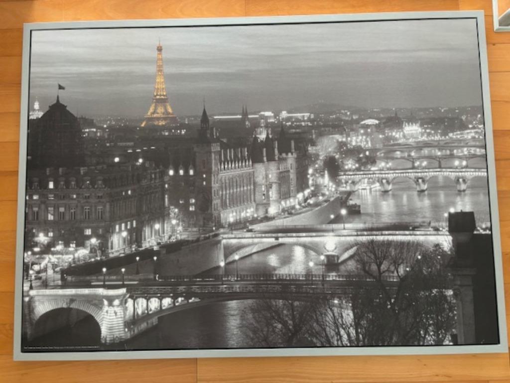 Cadre Paris, Enlèvement, Comme neuf