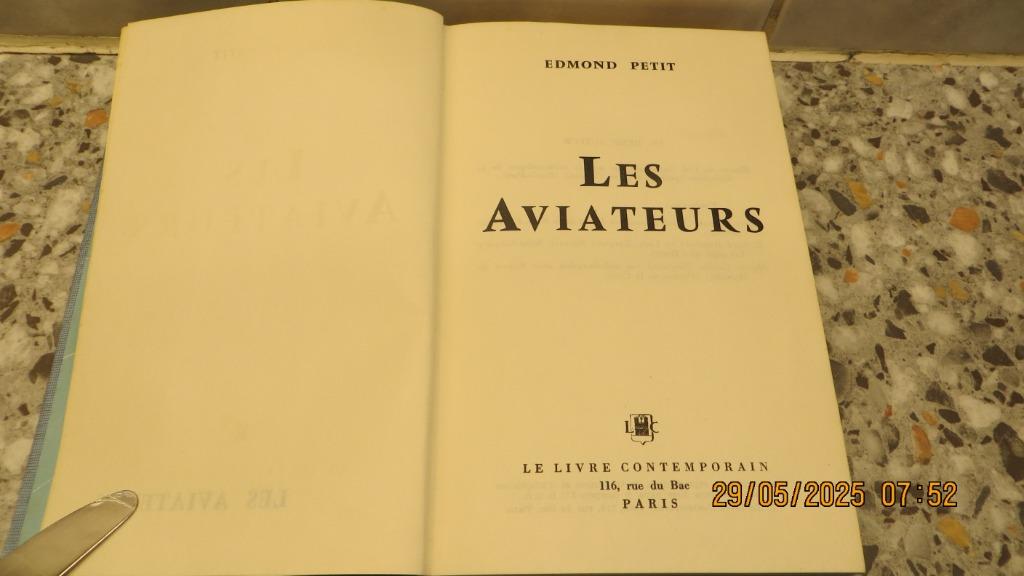 LES AVIATEURS, un livre de 1960 d'EDMOND PETIT, Antiquités & Art, Enlèvement ou Envoi, Edmond Petit