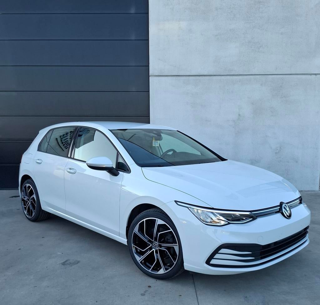 Volkswagen Golf 8 1.0 TSI Life, Voorwielaandrijving, Stof, Euro 6, Emergency brake assist