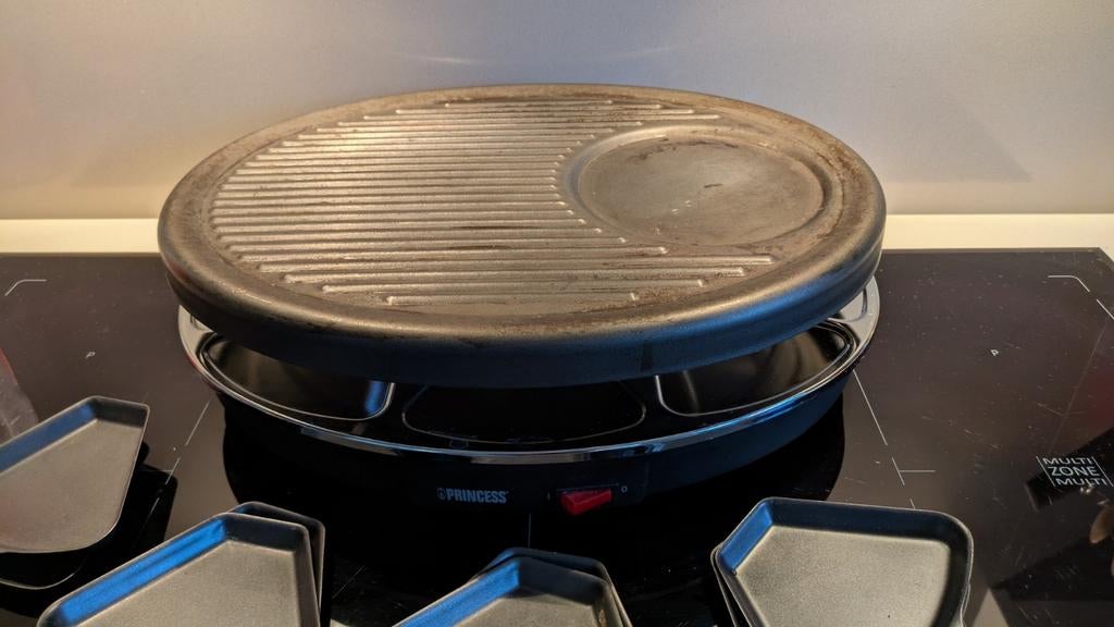 Raclette gourmet, Ophalen