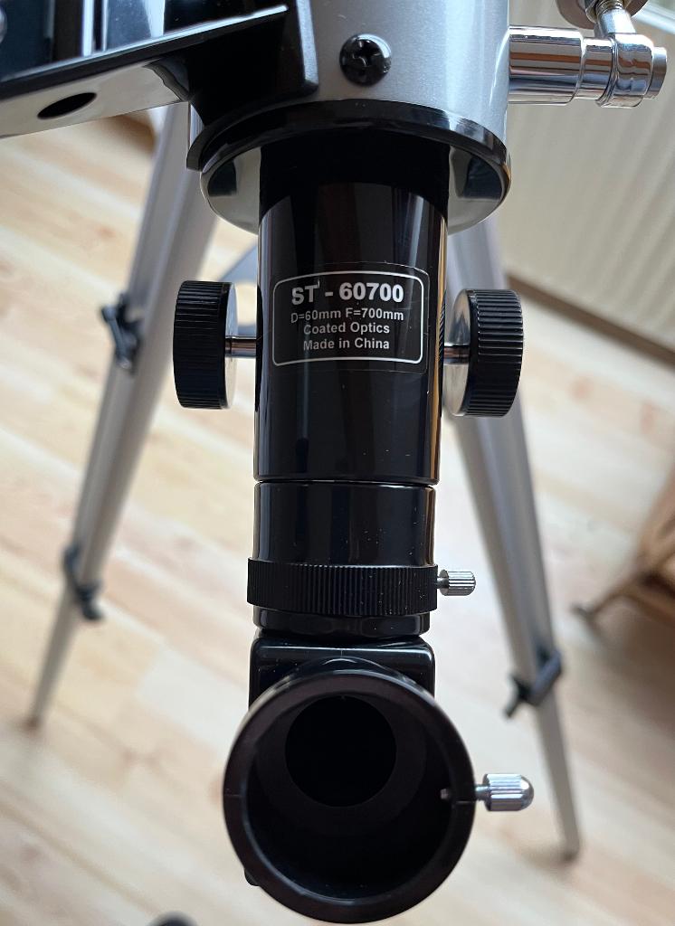 ST - 60700 telescoop, D=60mm F=700mm, Ophalen of Verzenden, Zo goed als nieuw, Met statief