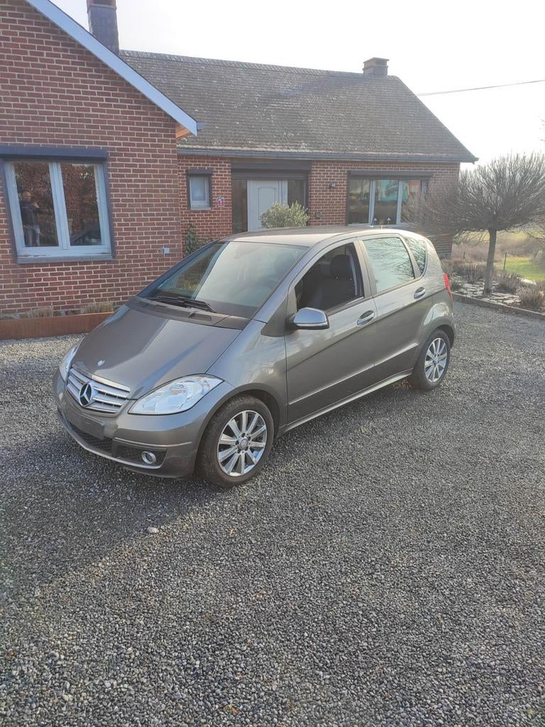 Mercedes A 180 CDI AVANGARDE, Voorwielaandrijving, Euro 5, Zwart, 4 cilinders
