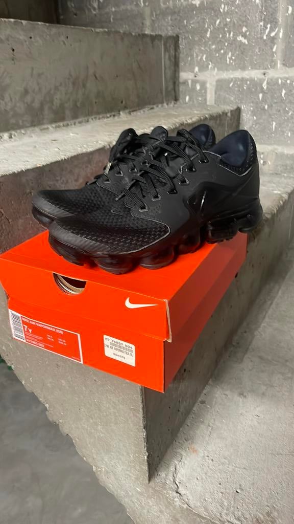 Nike air 40, Vêtements | Hommes, Chaussures, Enlèvement, Comme neuf, Noir