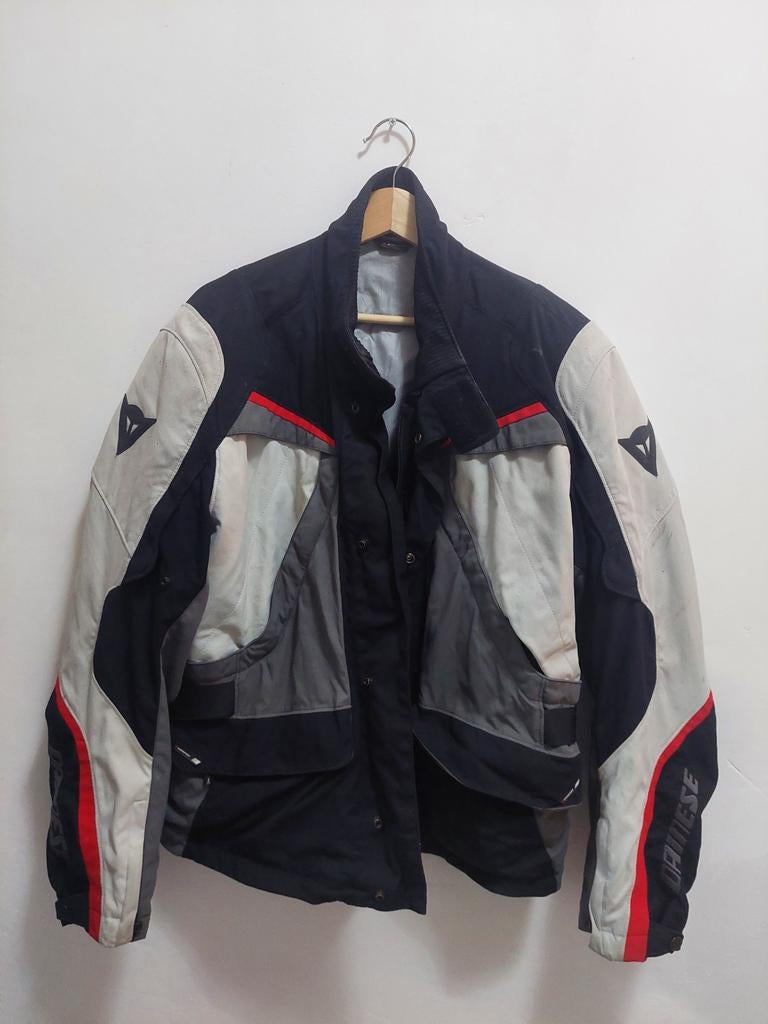 Dainese motorjas. Maat 52, Ophalen