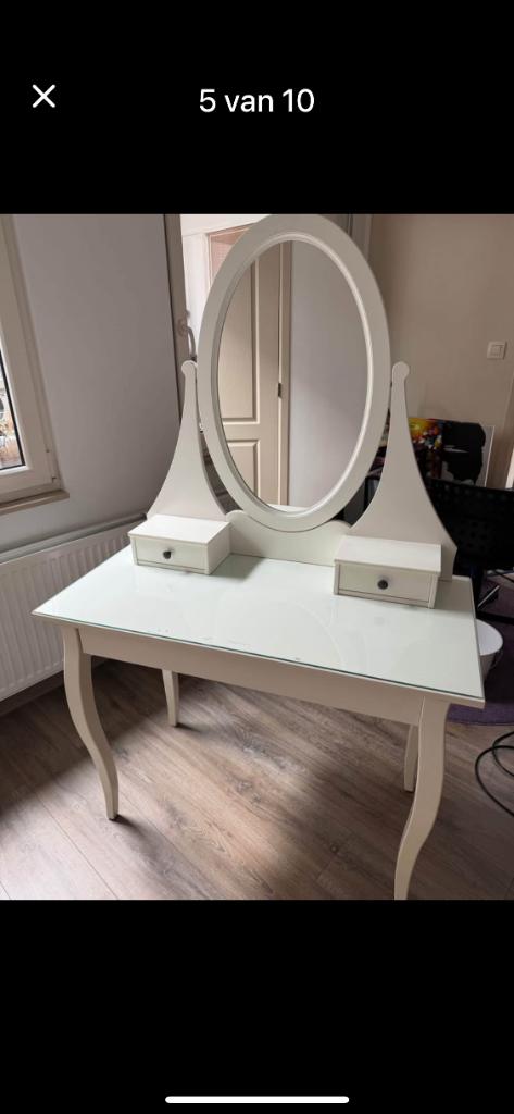 IKEA make-up tafel, Enlèvement