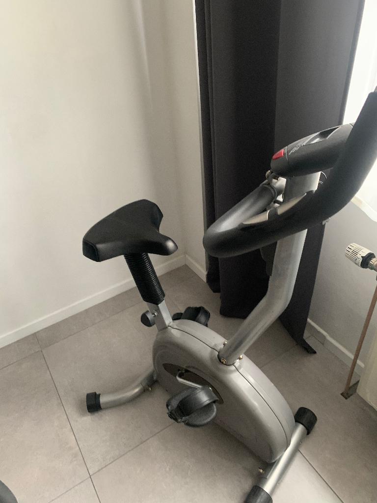 Vélo d’appartement, Sports & Fitness, Enlèvement, Utilisé