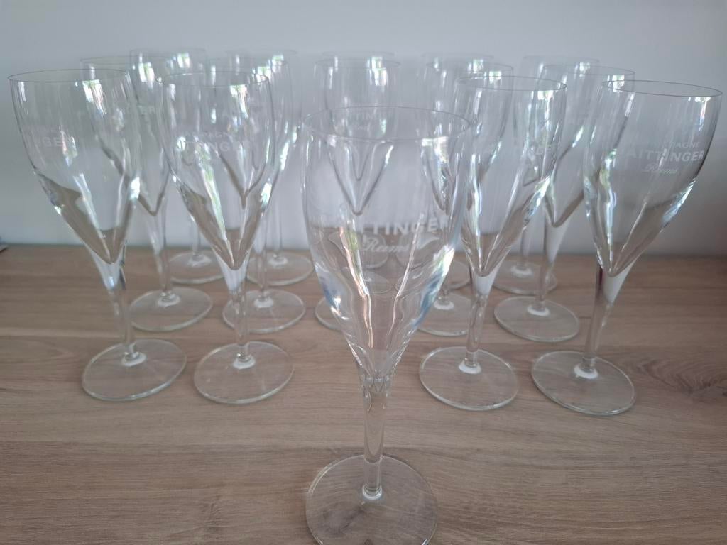 15 Taittinger champagne glazen, Enlèvement ou Envoi, Comme neuf