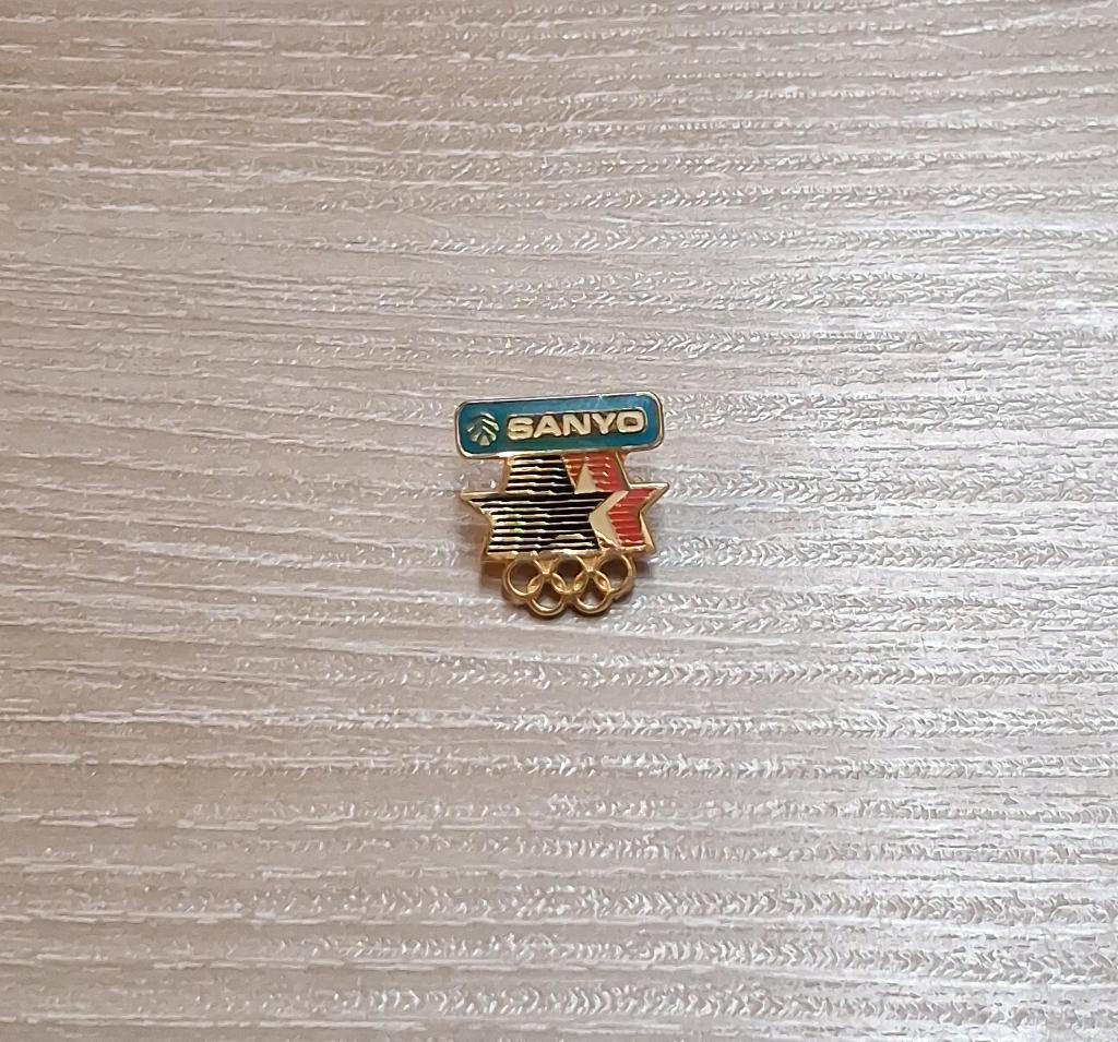 PIN - SANYO - OLYMPISCHE SPELEN - JEUX OLYMPIQUES, Verzenden, Gebruikt, Sport, Speldje of Pin