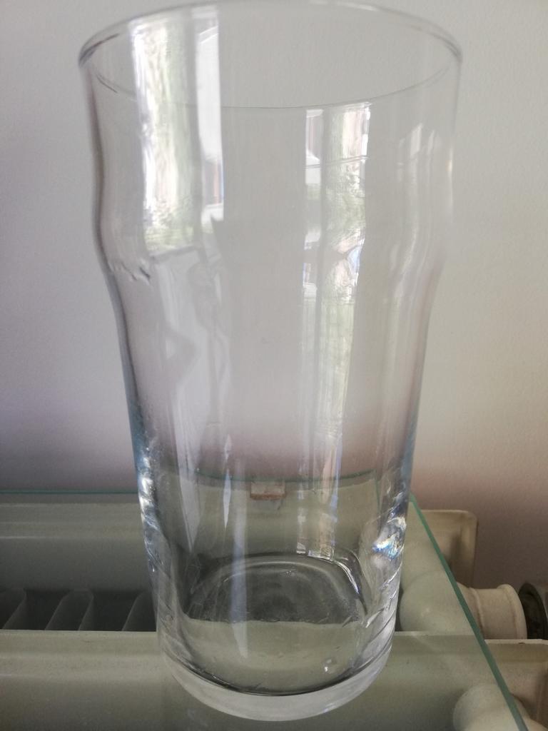 verres demi-litre sans marque, ou comme on dit Pint, Enlèvement, Comme neuf