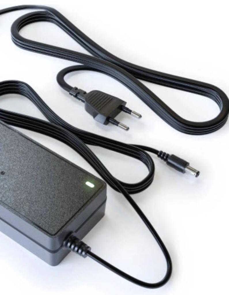 Oplader ASUS Monitor - 65W, Computers en Software, Monitoren, Ophalen of Verzenden, Zo goed als nieuw, Asus, Gaming