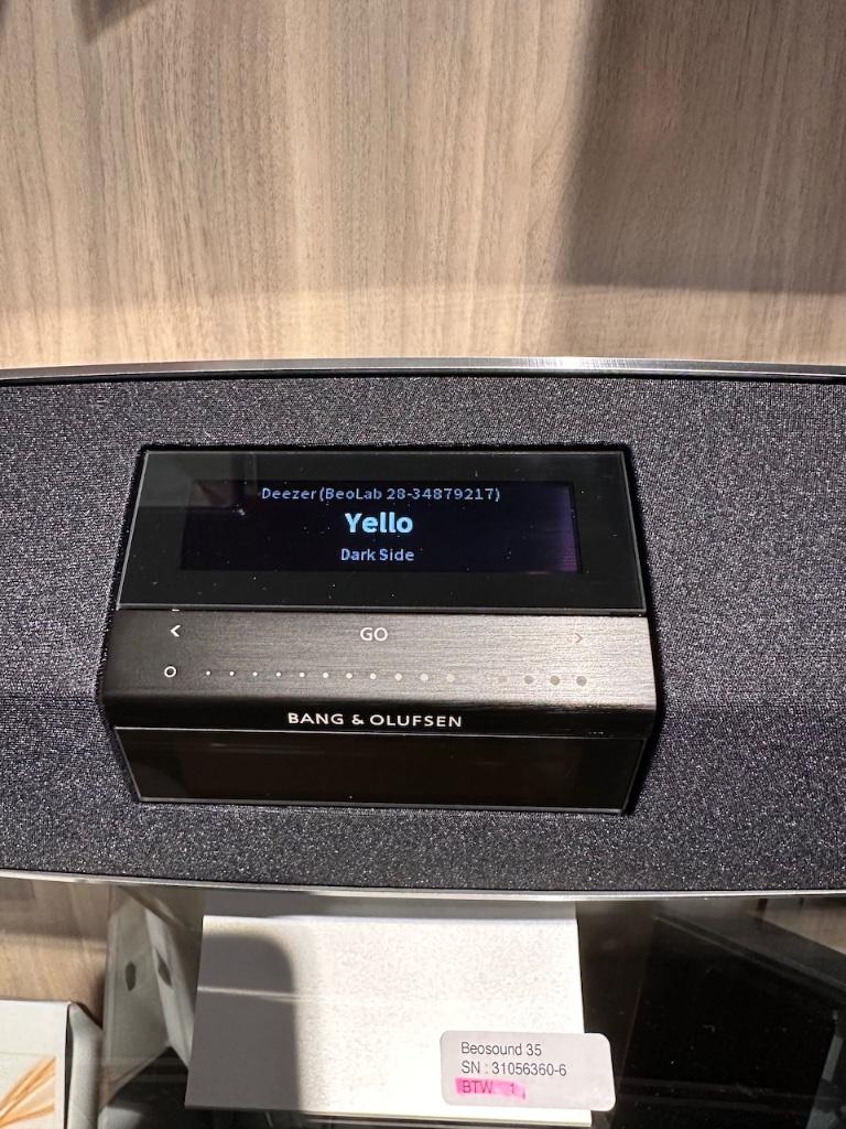 Bang & Olufsen Beosound 35 Multiroom speaker op stand B&O, Audio, Tv en Foto, Gebruikt, Info@bang-olufsen.dk, 60 tot 120 watt