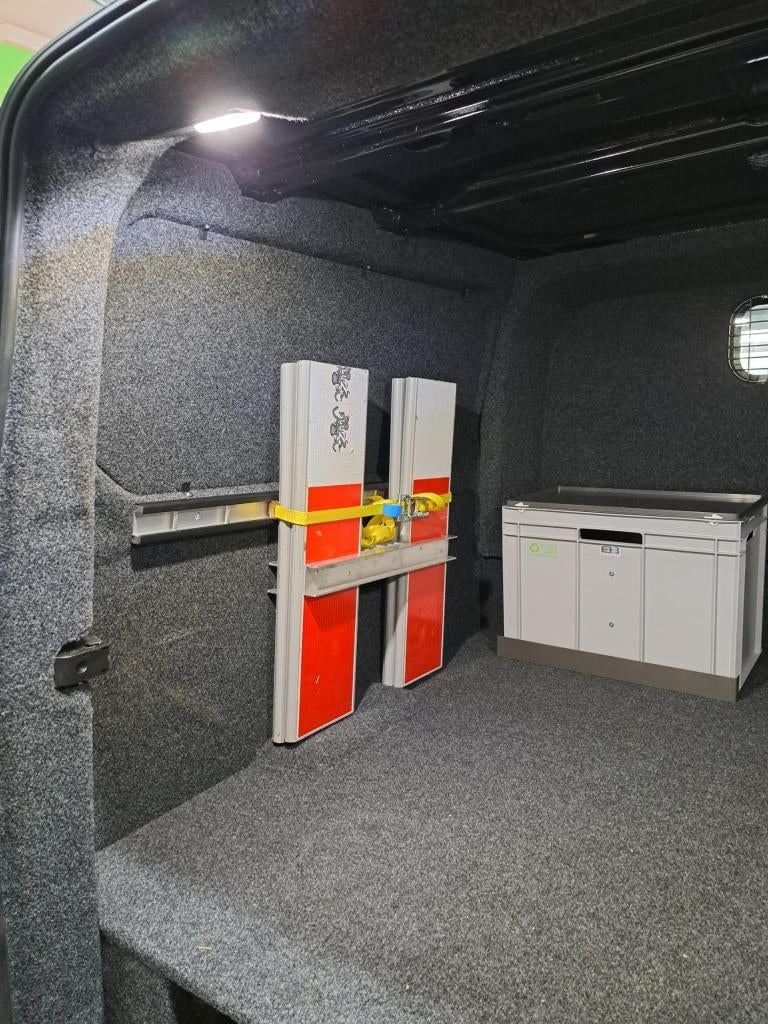 Stofferen / Bekleden van Werkbus - Bestelbus - Camper, Ophalen, Nieuw