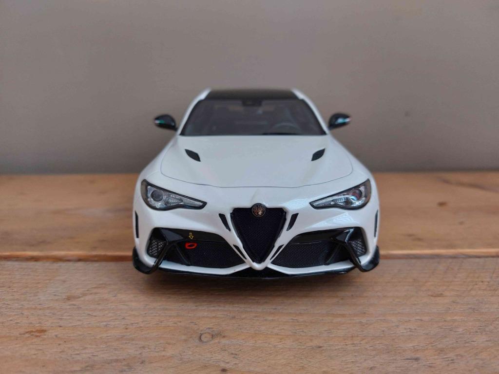 Trophée Alfa Romeo Giulia GTam blanc Otto Mobile, Hobby & Loisirs créatifs, Voitures miniatures | 1:18, Neuf, Voiture, OttOMobile