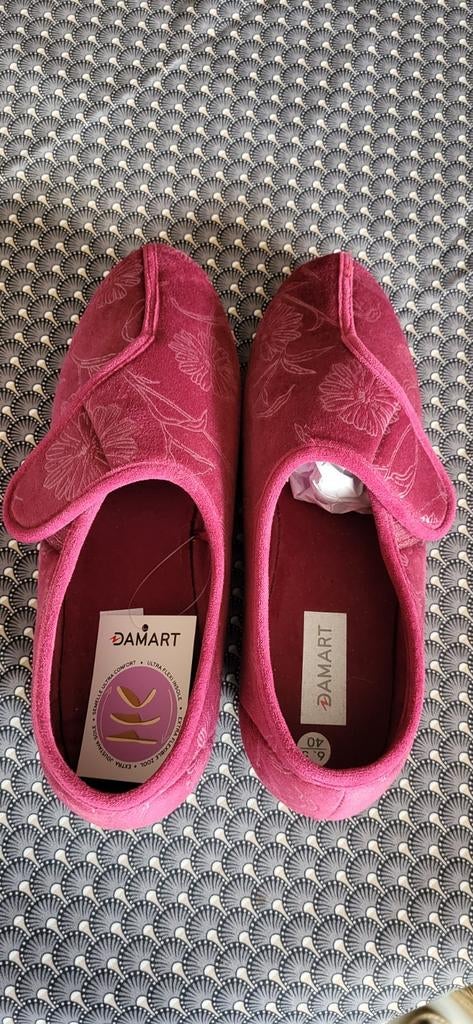 Pantoufle neuve Damart femme pointure 40, Enfants & Bébés