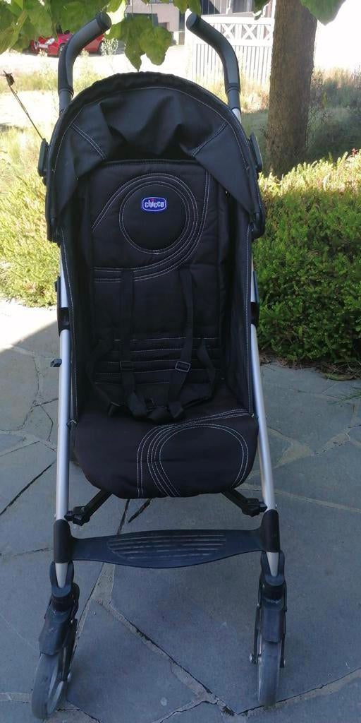 Buggy Chicco Liteway zwart - Prima staat, Enfants & Bébés, Buggys, Comme neuf, Autres marques, Dossier réglable, Ombrelle, Enlèvement ou Envoi