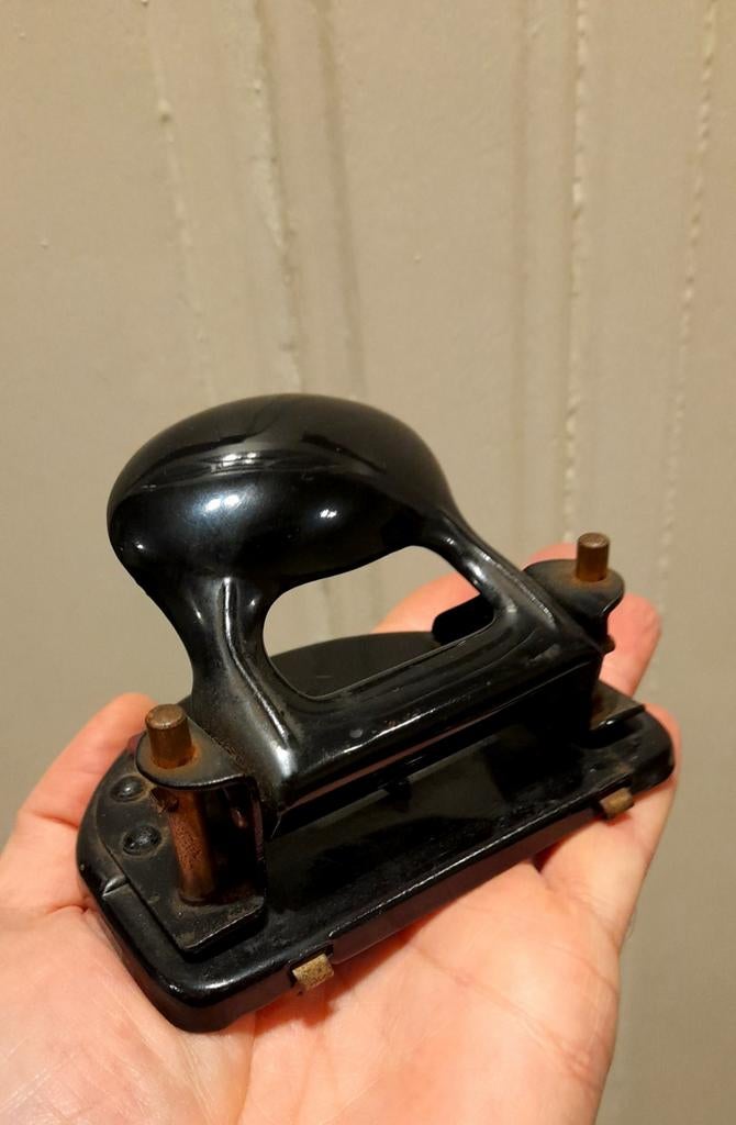 Antieke perforator, Antiek en Kunst, Ophalen of Verzenden