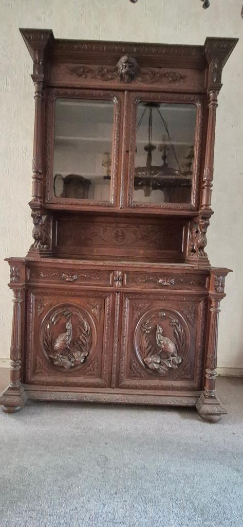Grand buffet 2 corps en chêne avec des décors de chasse, 100 à 150 cm, Enlèvement, Utilisé, 200 cm ou plus